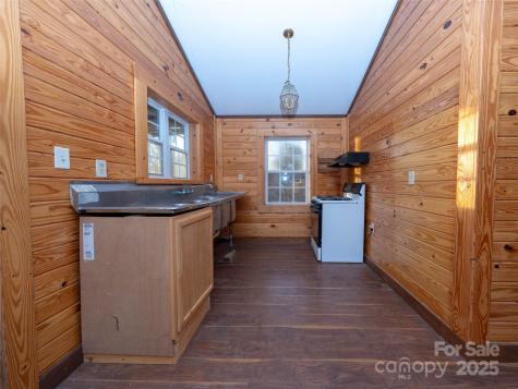 506 Rocky Acres Road Canton NC 28716