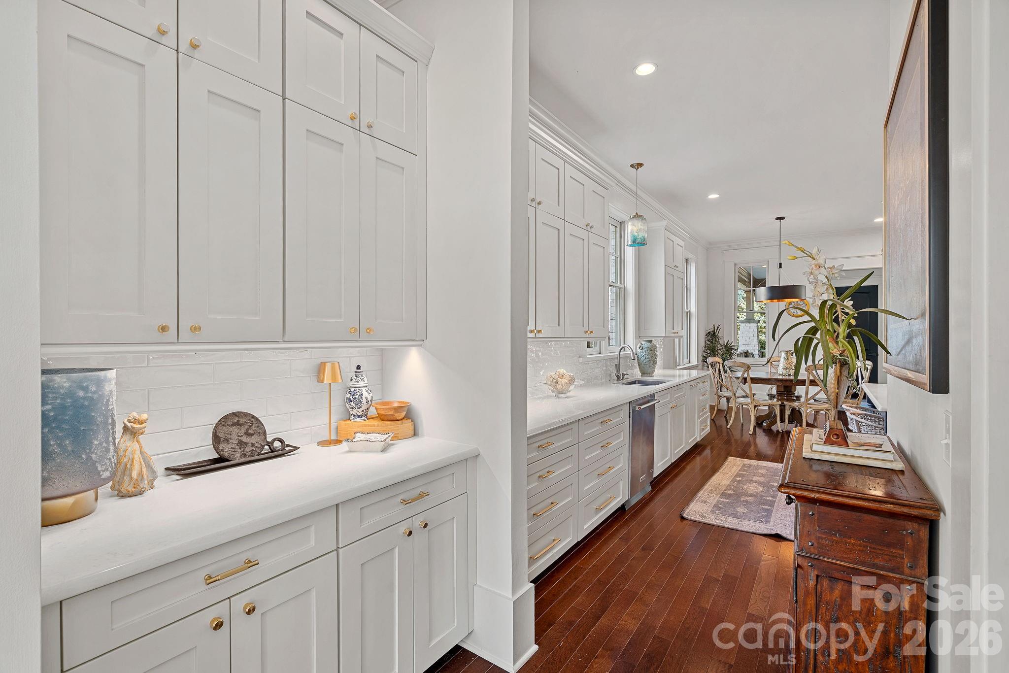 206 Meadowbrook Road Charlotte NC 28211