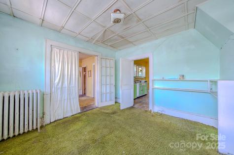 69 Austin Avenue Asheville NC 28801