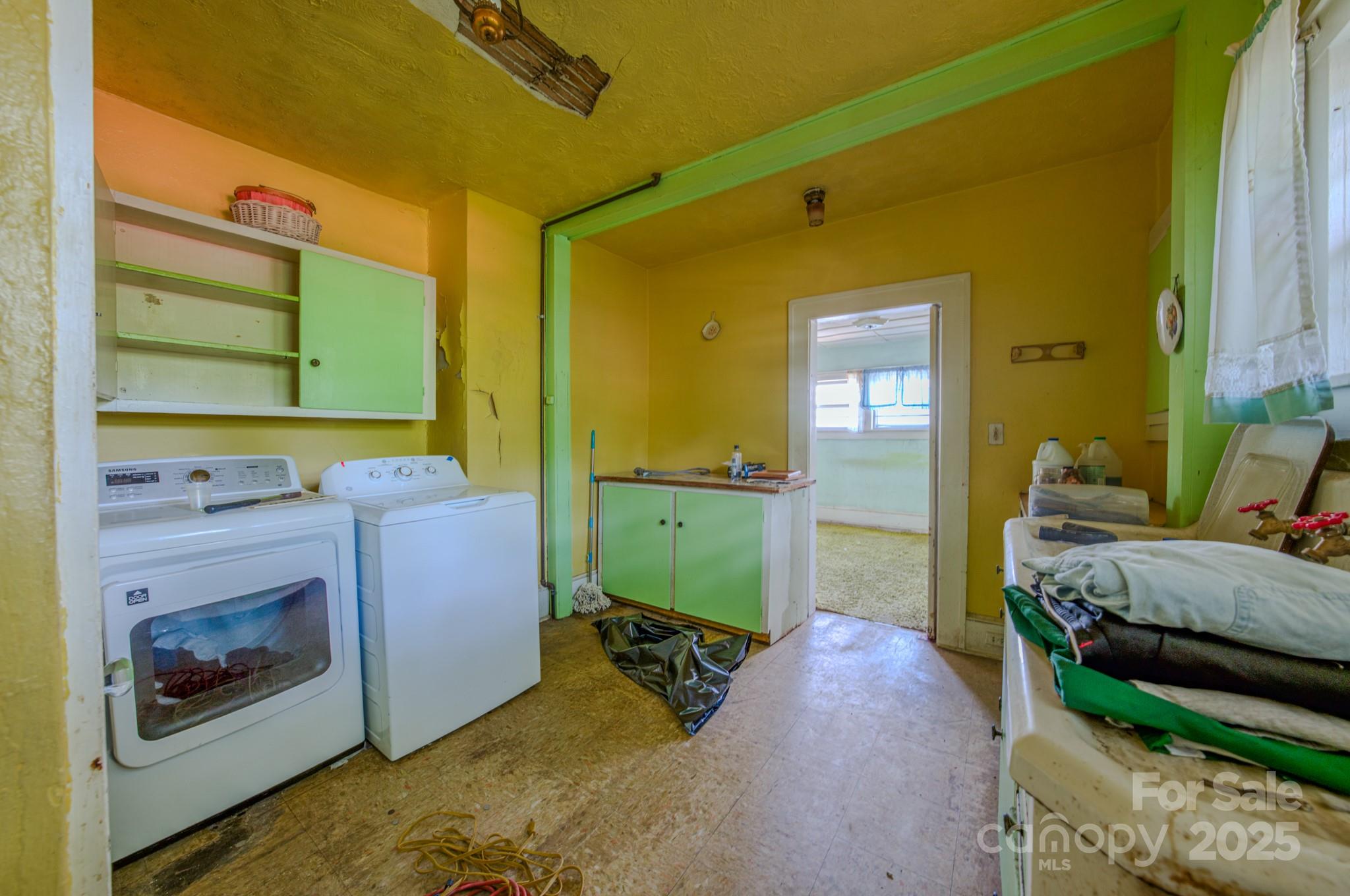 69 Austin Avenue Asheville NC 28801