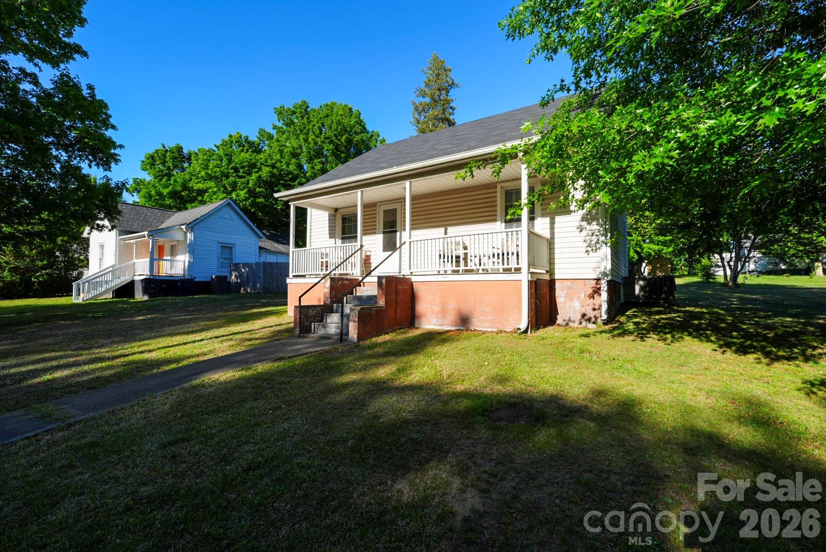 59 Park Circle Lexington NC 27295