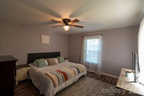 59 Park Circle Lexington NC 27295