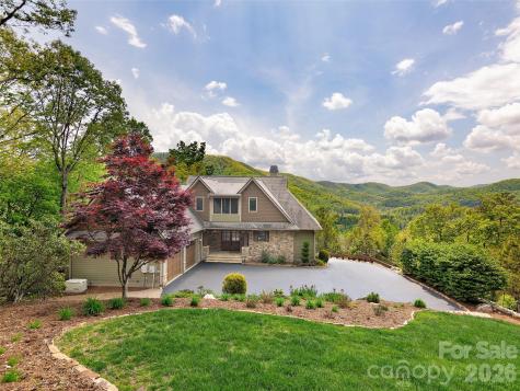 91 Watershed Way Horse Shoe NC 28742