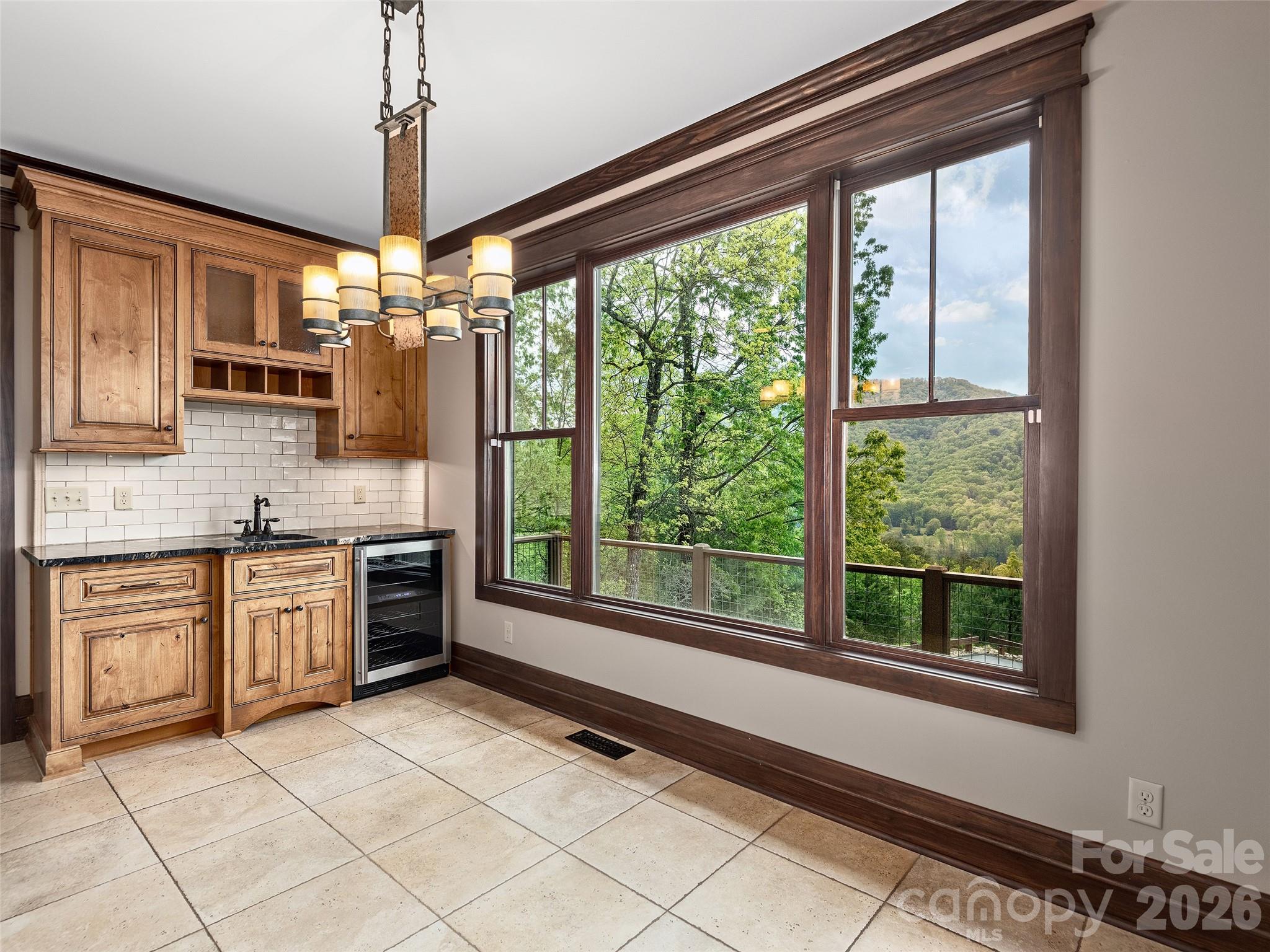 91 Watershed Way Horse Shoe NC 28742