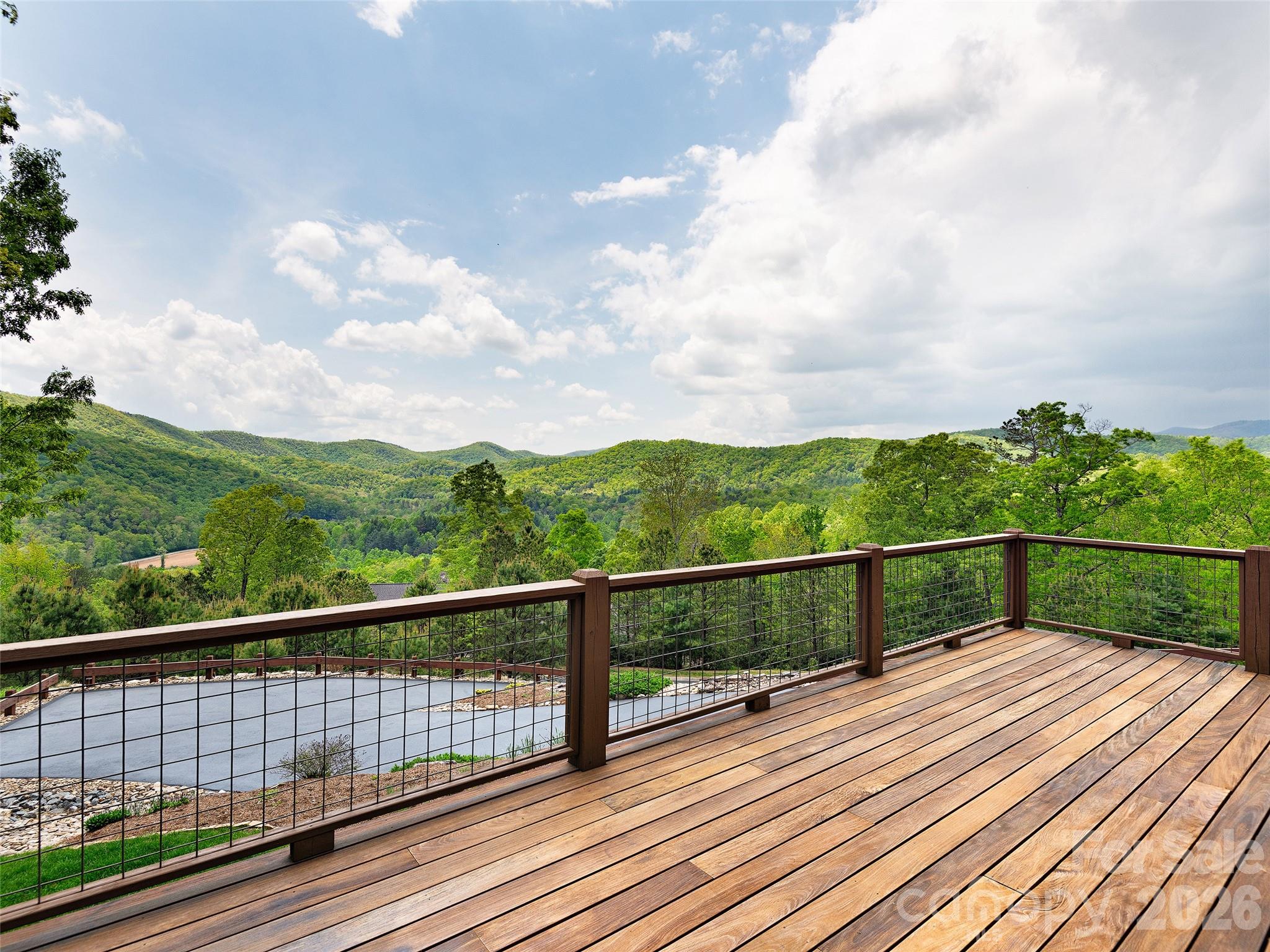 91 Watershed Way Horse Shoe NC 28742