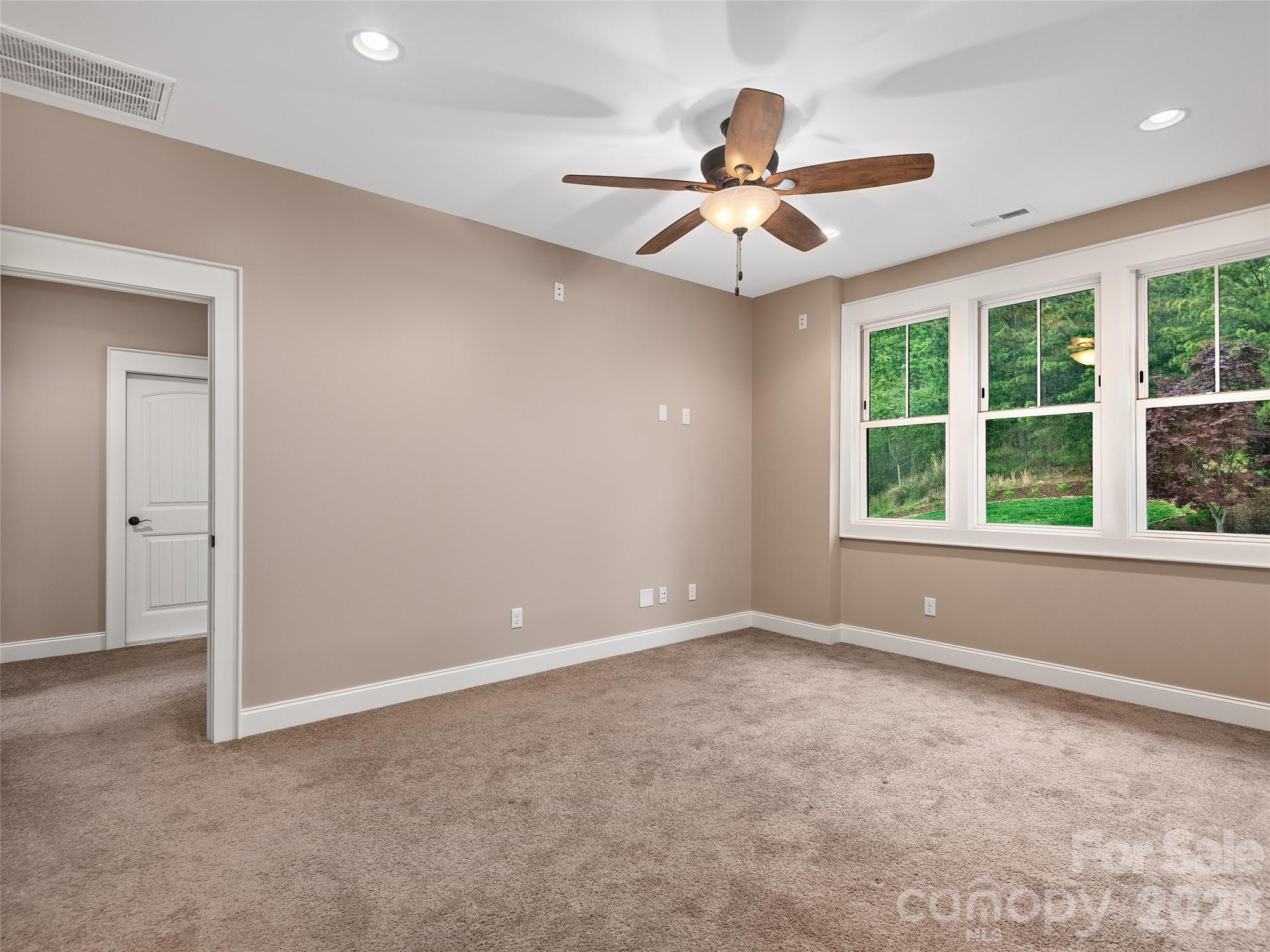 91 Watershed Way Horse Shoe NC 28742