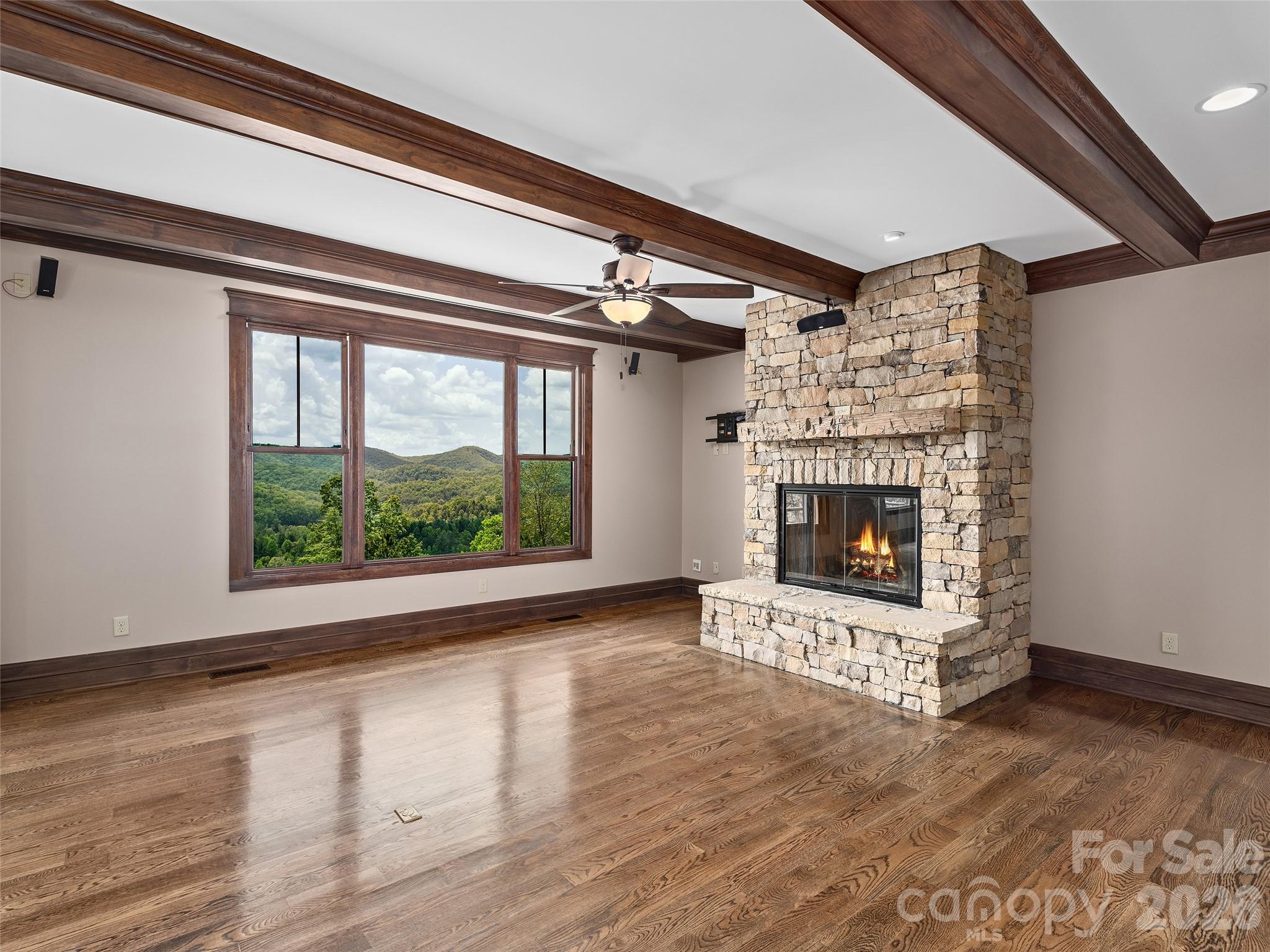 91 Watershed Way Horse Shoe NC 28742