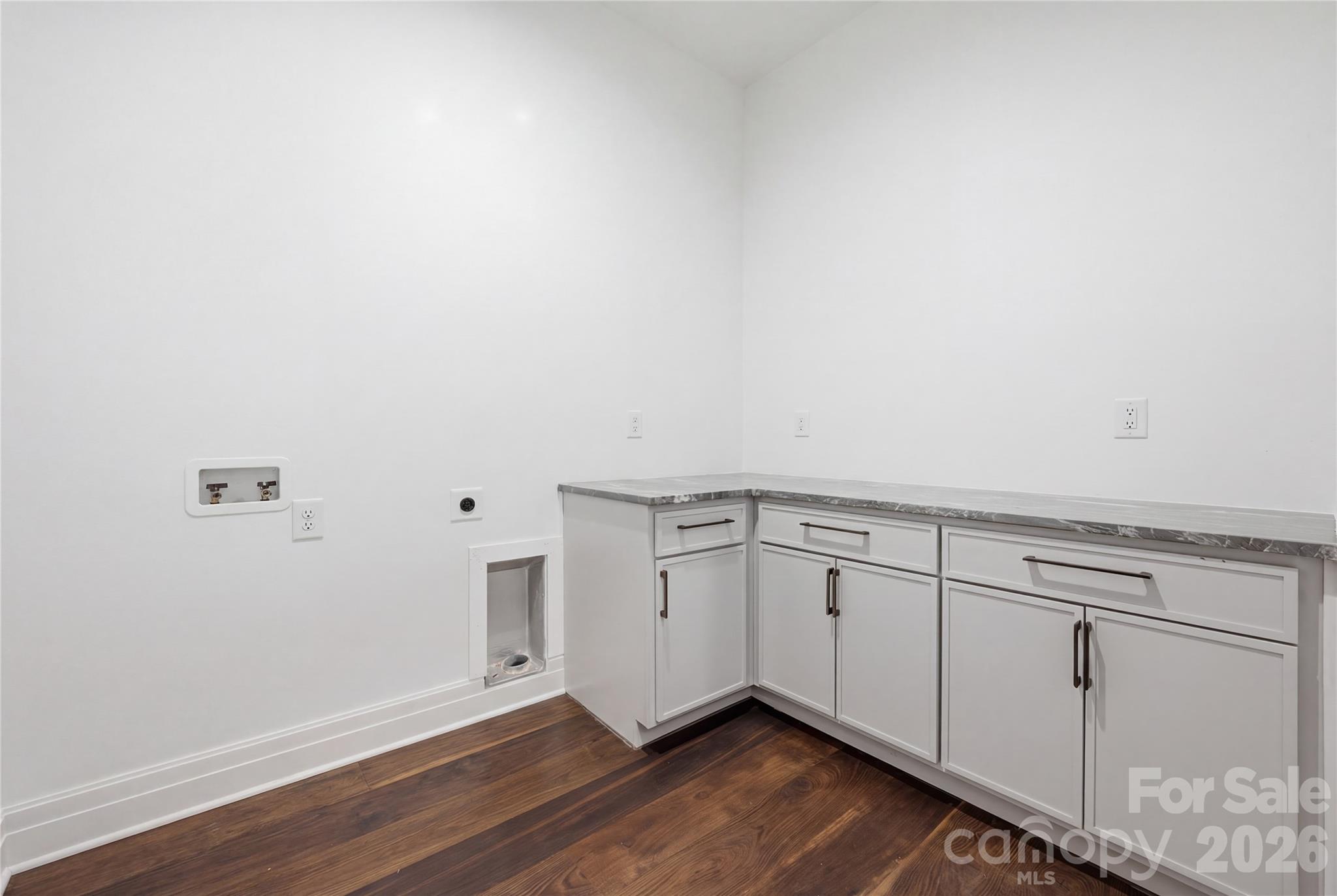 1423 S Wendover Road Charlotte NC 28211