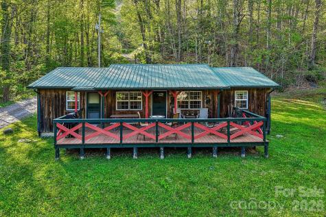 28 Mull Cove Road Maggie Valley NC 28751