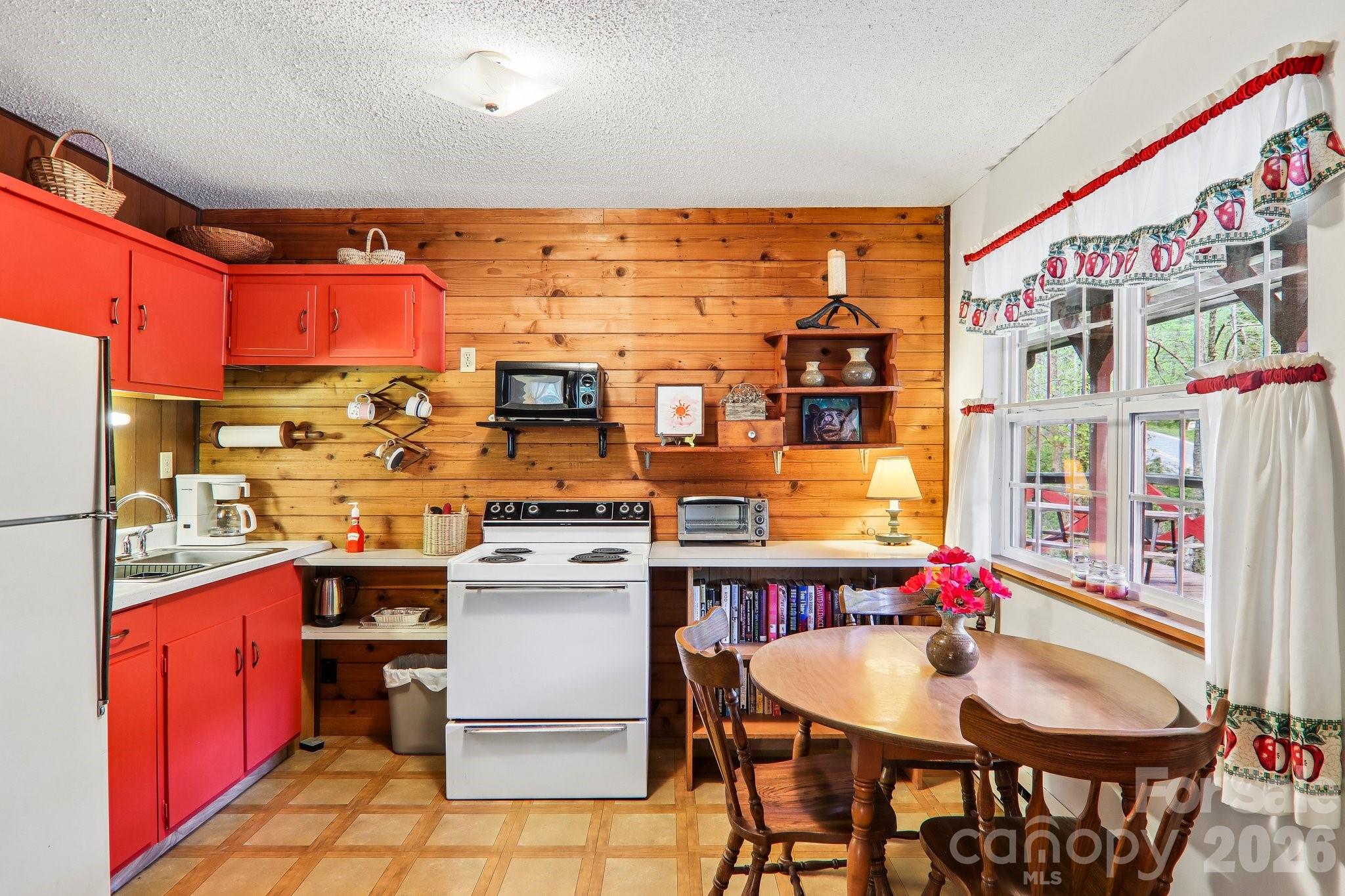28 Mull Cove Road Maggie Valley NC 28751
