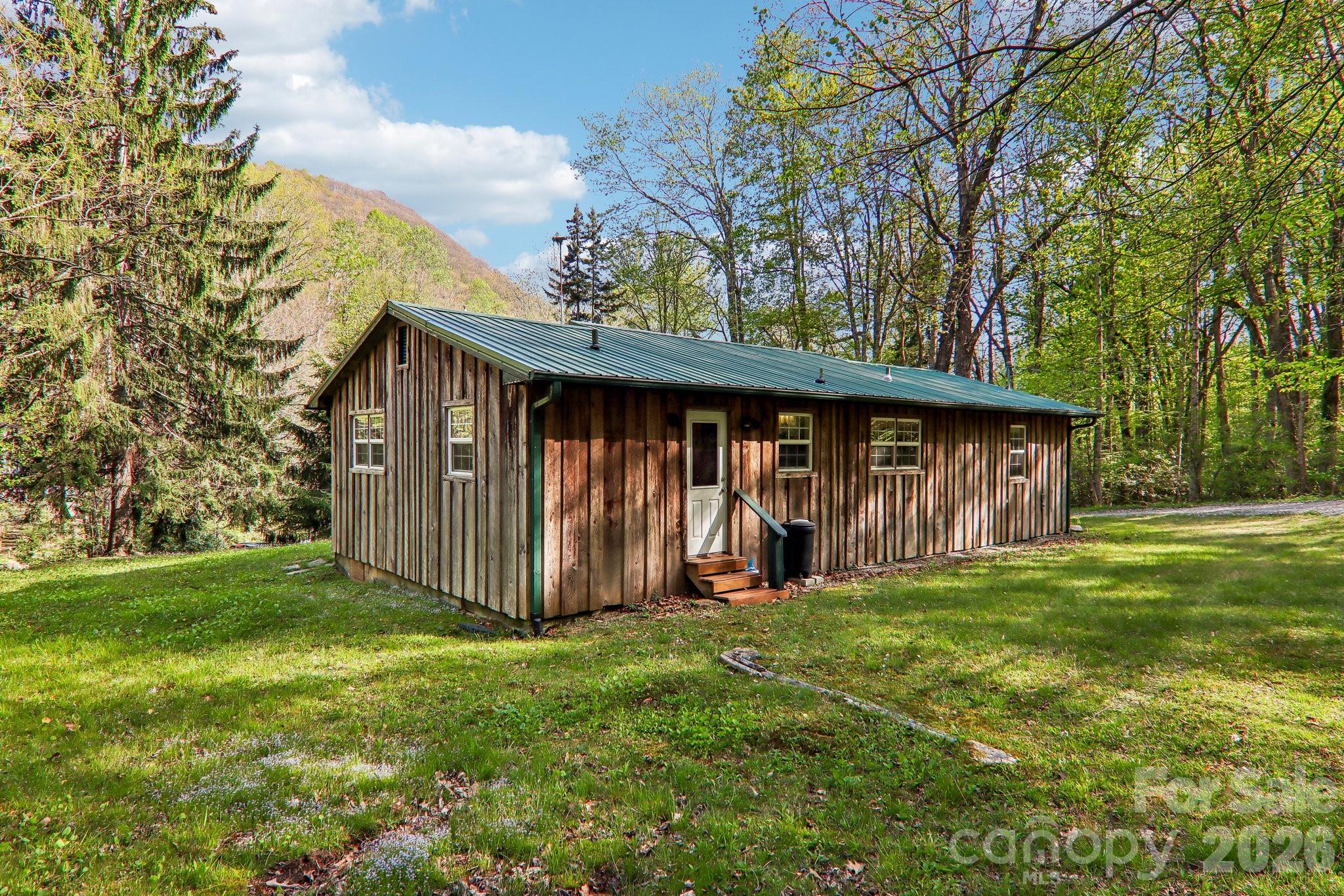 28 Mull Cove Road Maggie Valley NC 28751