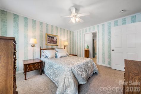 1268 Wexford Village Circle NE Lenoir NC 28645