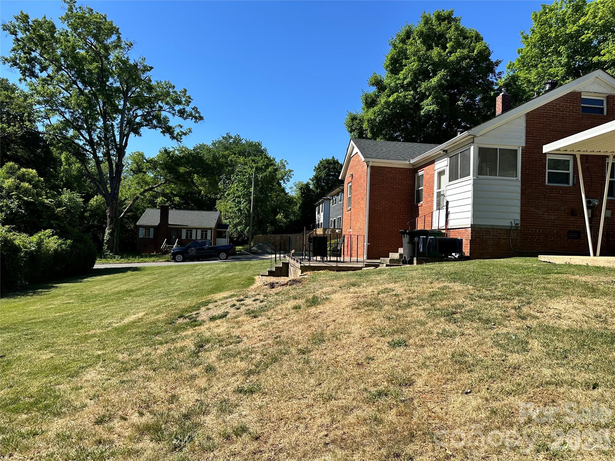 600 W Cama Street Charlotte NC 28217