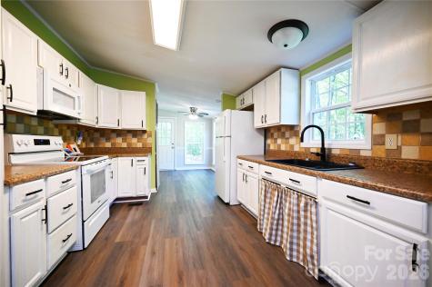 1415 Smith Woods Lane Hickory Grove SC 29717