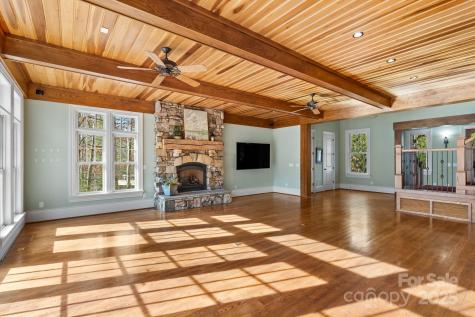 14 Landsdowne Court Asheville NC 28803