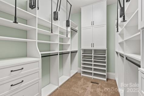 14 Landsdowne Court Asheville NC 28803