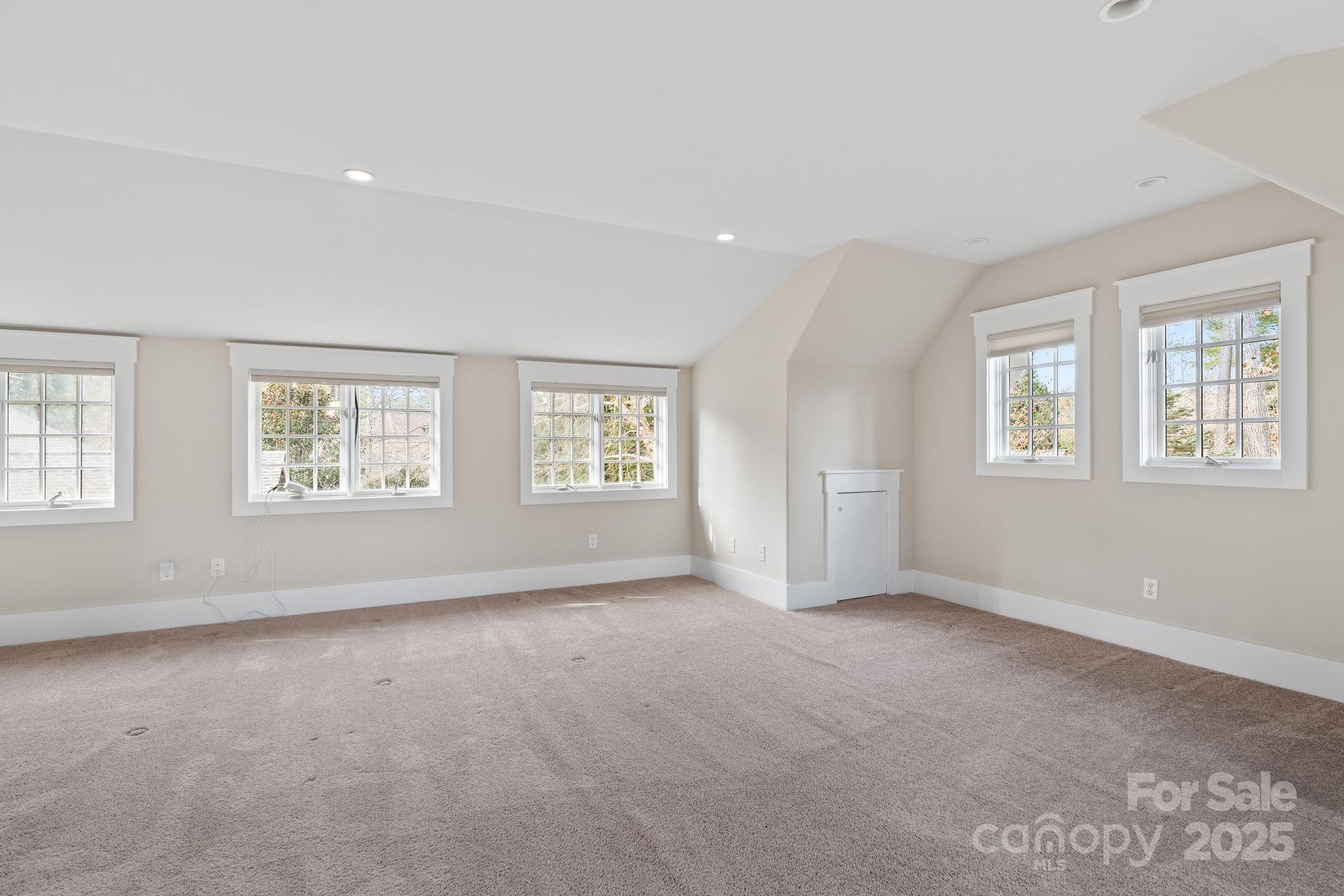 14 Landsdowne Court Asheville NC 28803