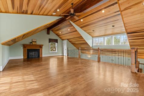 14 Landsdowne Court Asheville NC 28803