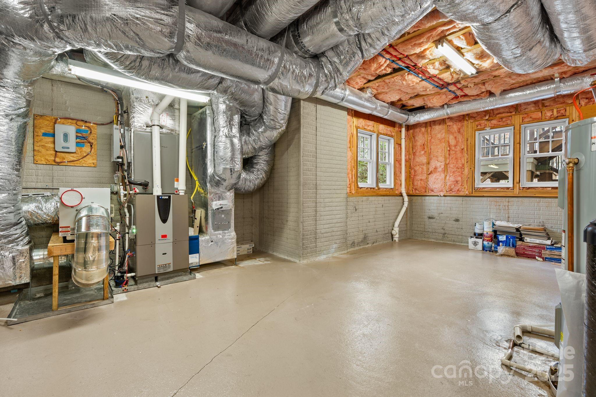 14 Landsdowne Court Asheville NC 28803