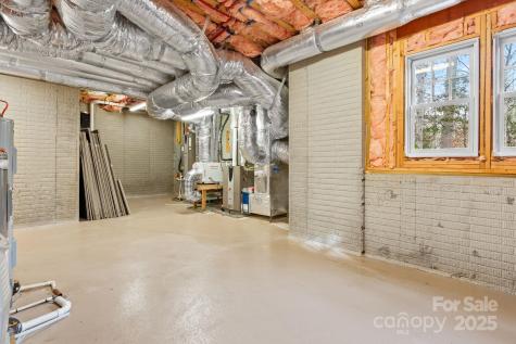 14 Landsdowne Court Asheville NC 28803