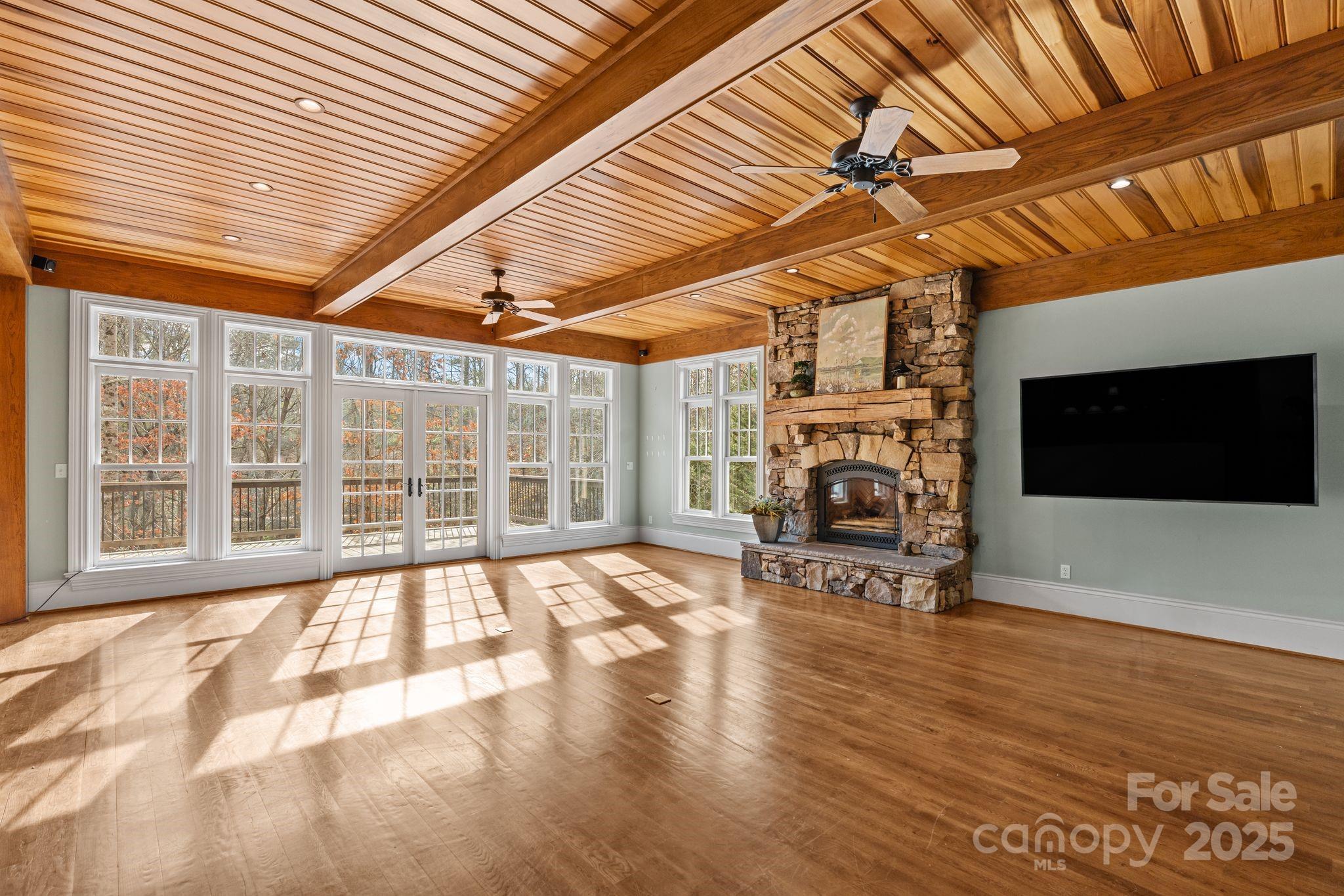 14 Landsdowne Court Asheville NC 28803