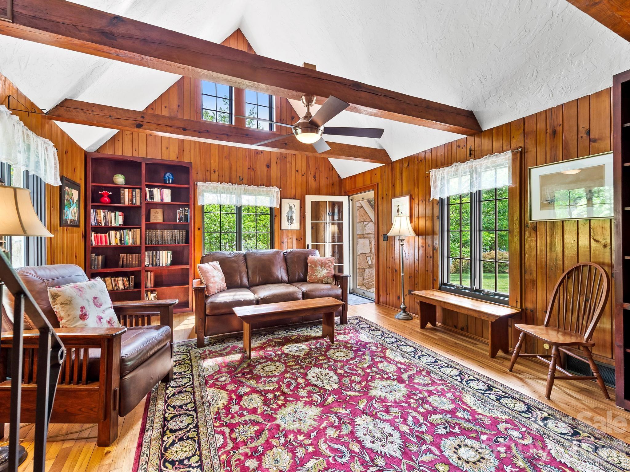 84 Arthur Road Asheville NC 28806
