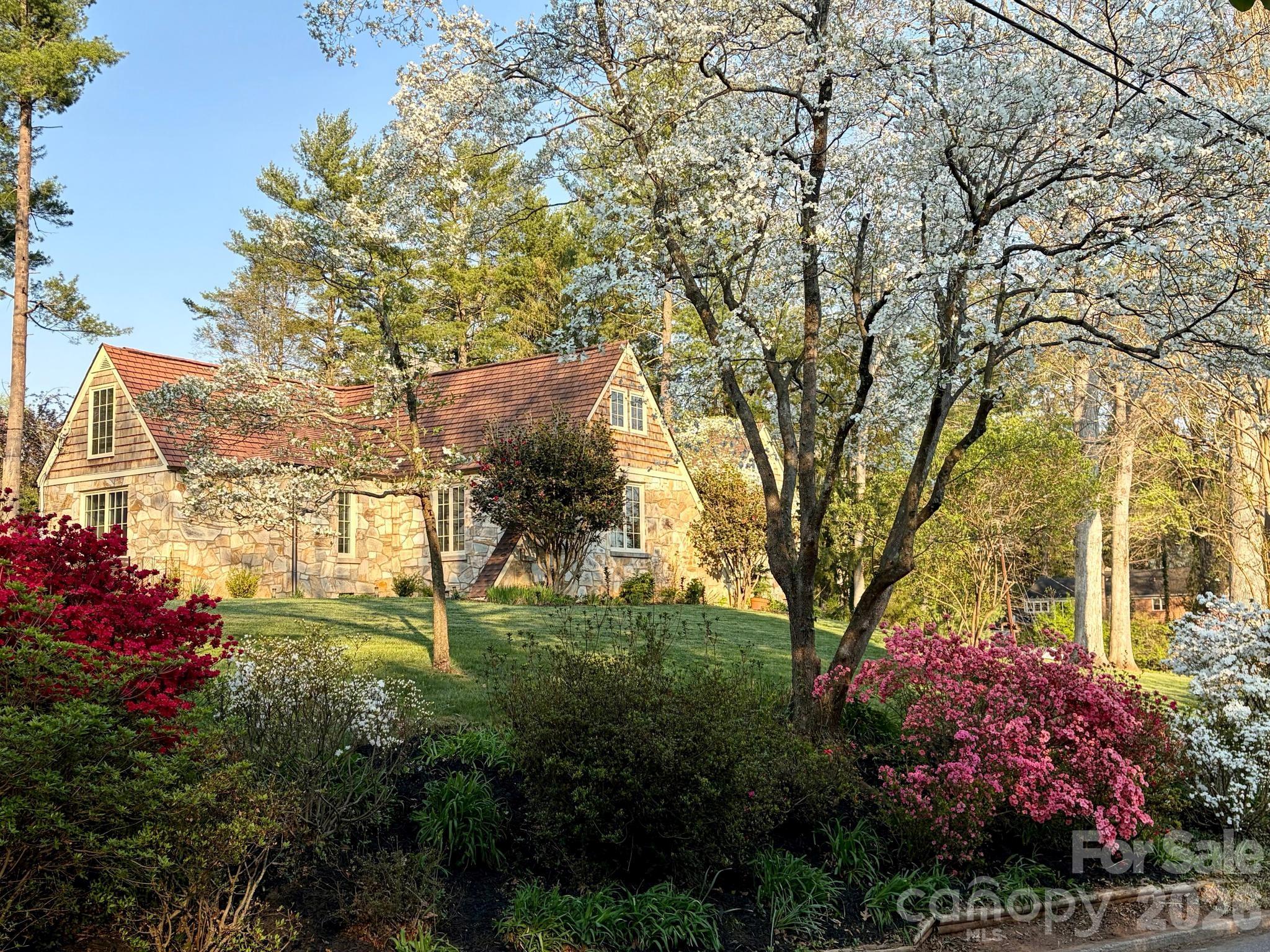 84 Arthur Road Asheville NC 28806