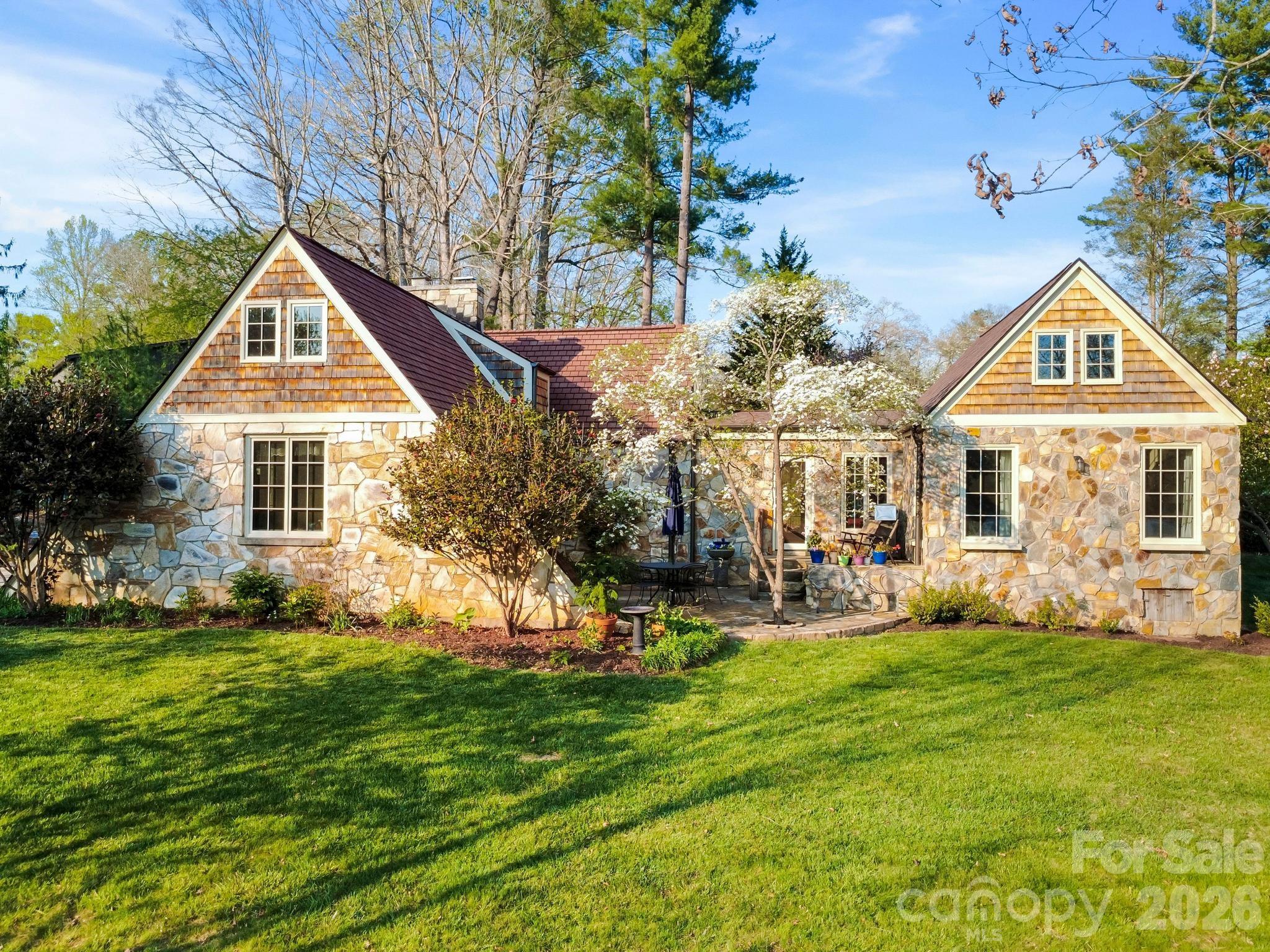 84 Arthur Road Asheville NC 28806
