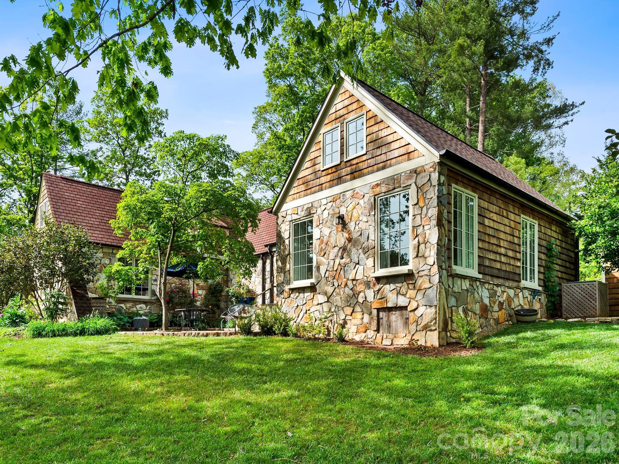 84 Arthur Road Asheville NC 28806