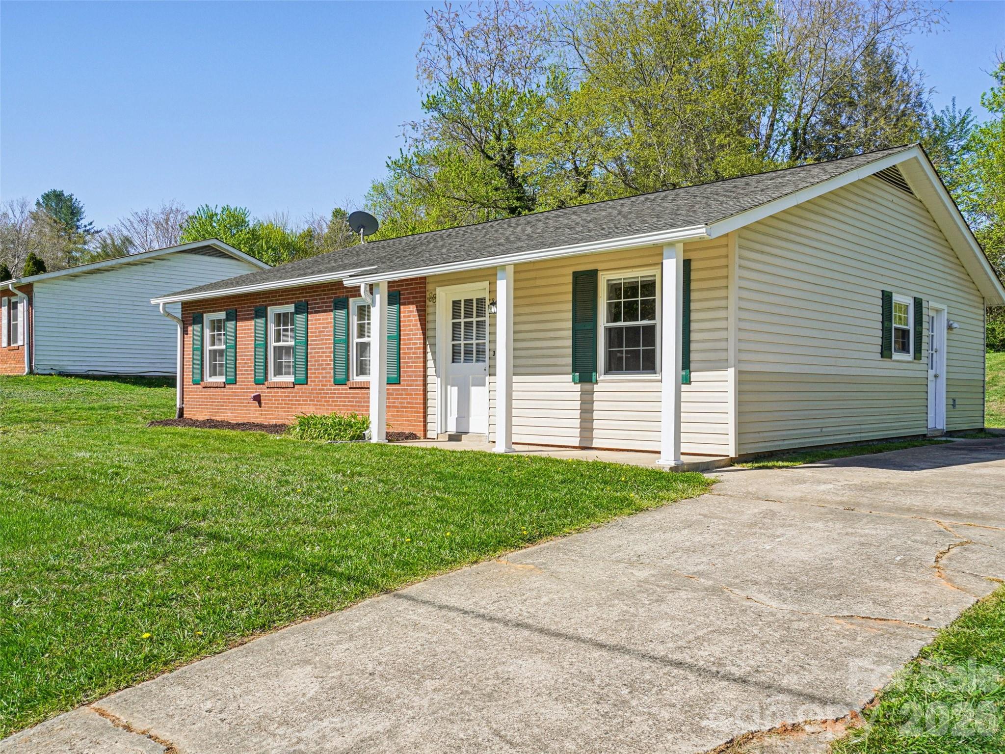 88 Lees Creek Road Asheville NC 28806
