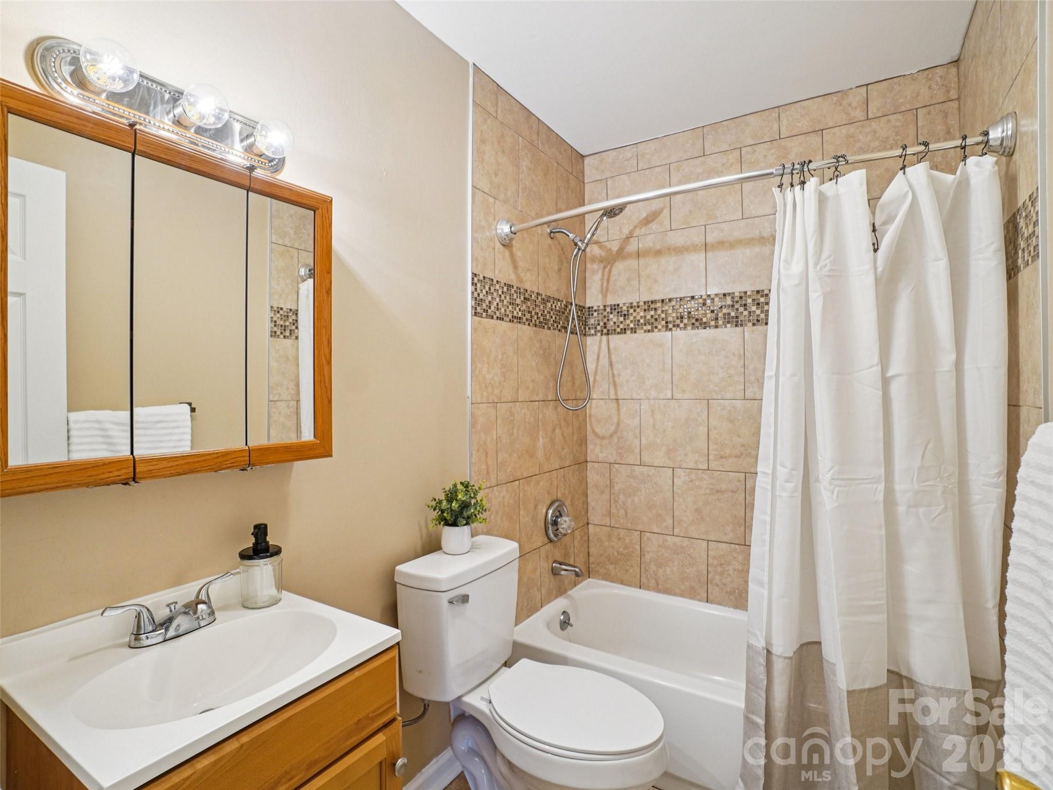 88 Lees Creek Road Asheville NC 28806