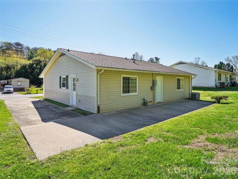 88 Lees Creek Road Asheville NC 28806