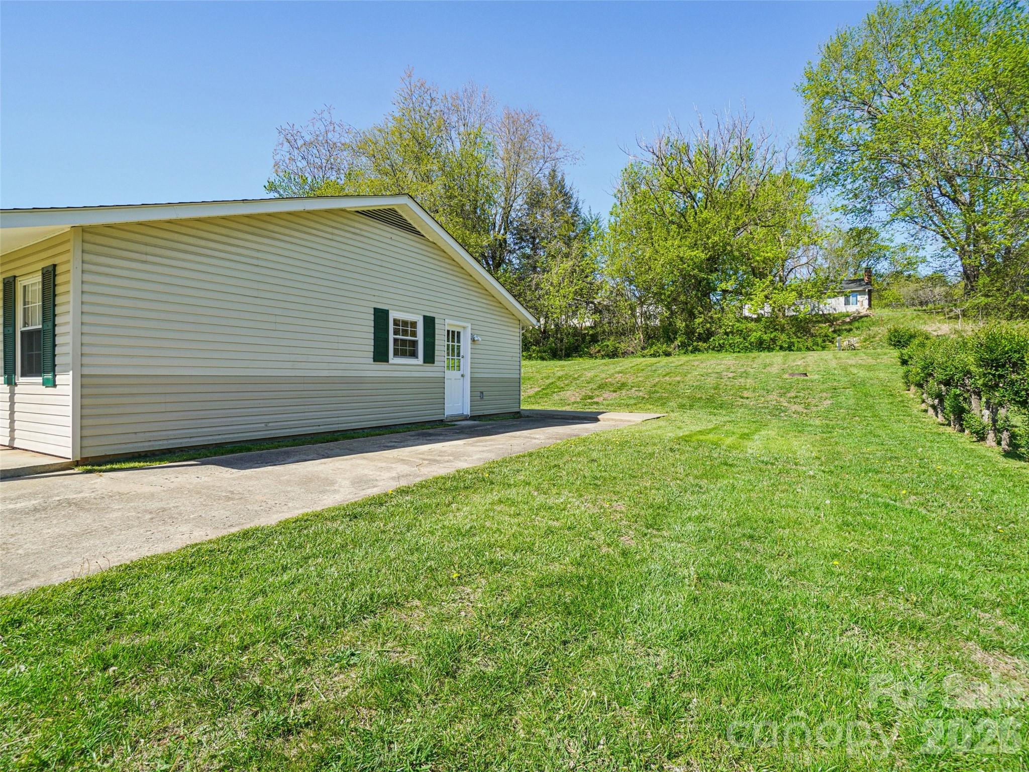 88 Lees Creek Road Asheville NC 28806