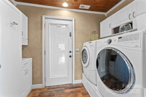 3610 Collettsville Road Lenoir NC 28645