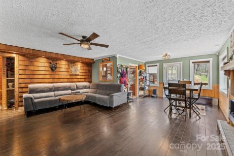 3610 Collettsville Road Lenoir NC 28645
