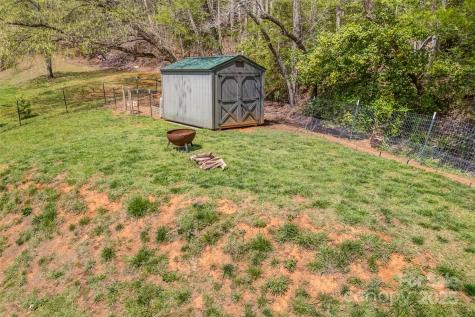 3610 Collettsville Road Lenoir NC 28645