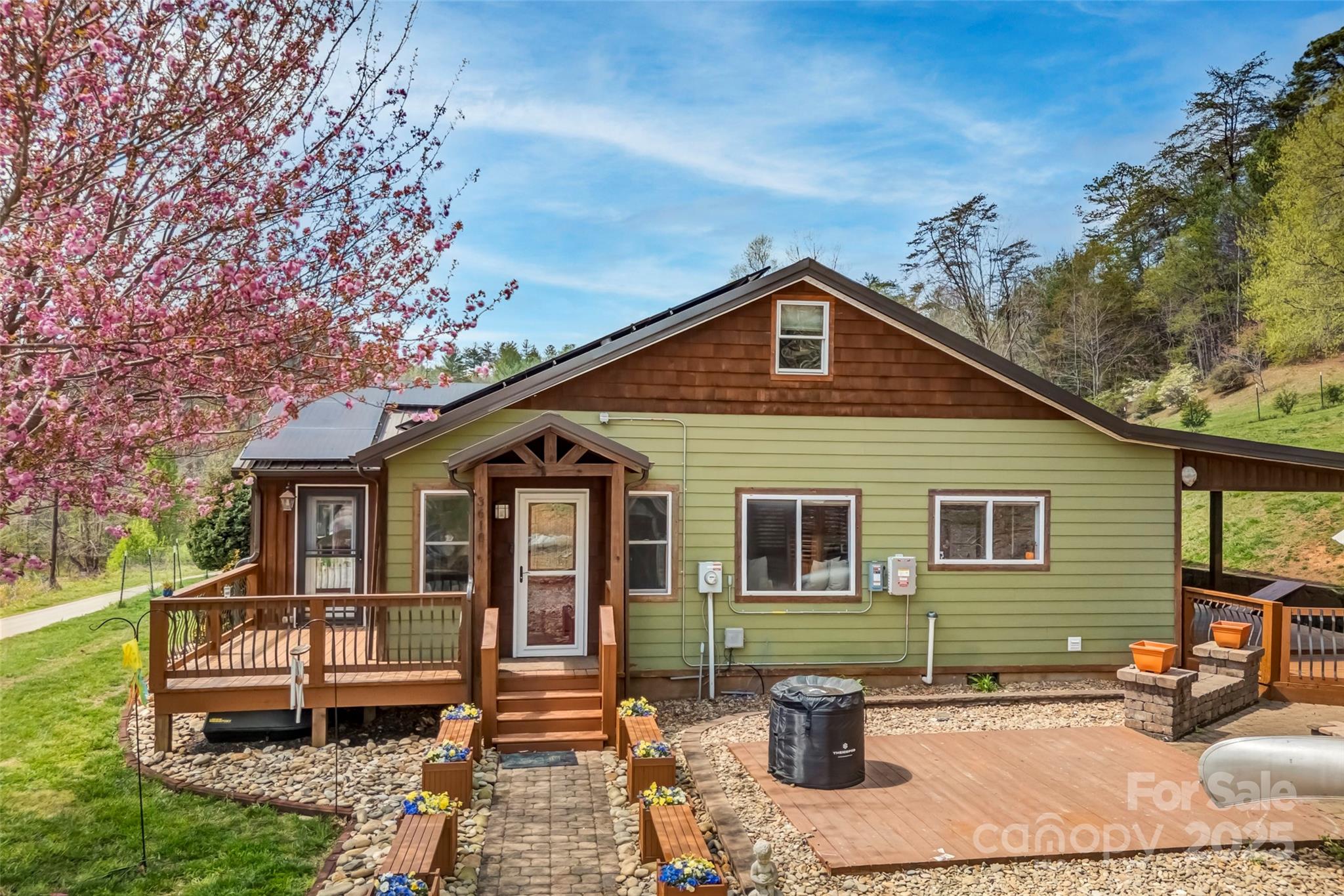 3610 Collettsville Road Lenoir NC 28645
