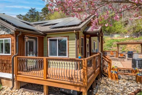 3610 Collettsville Road Lenoir NC 28645