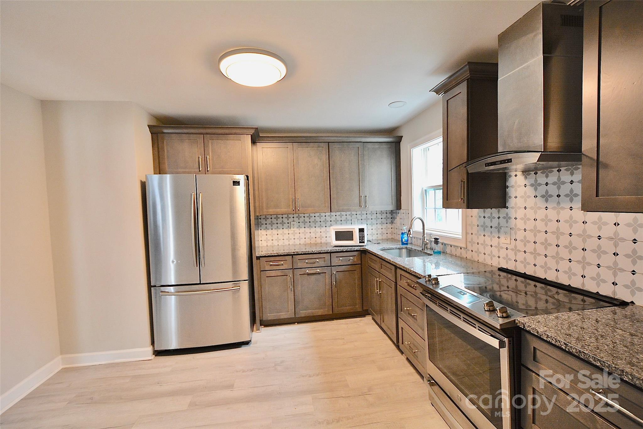 6801 Barrington Drive Charlotte NC 28215