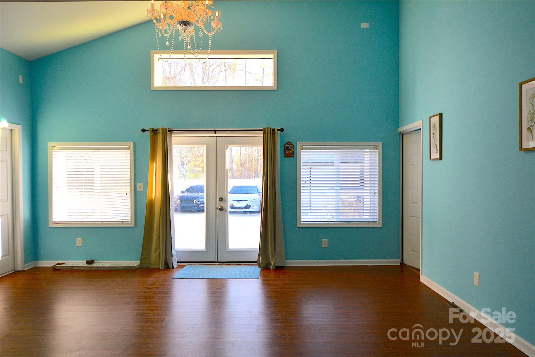 6801 Barrington Drive Charlotte NC 28215