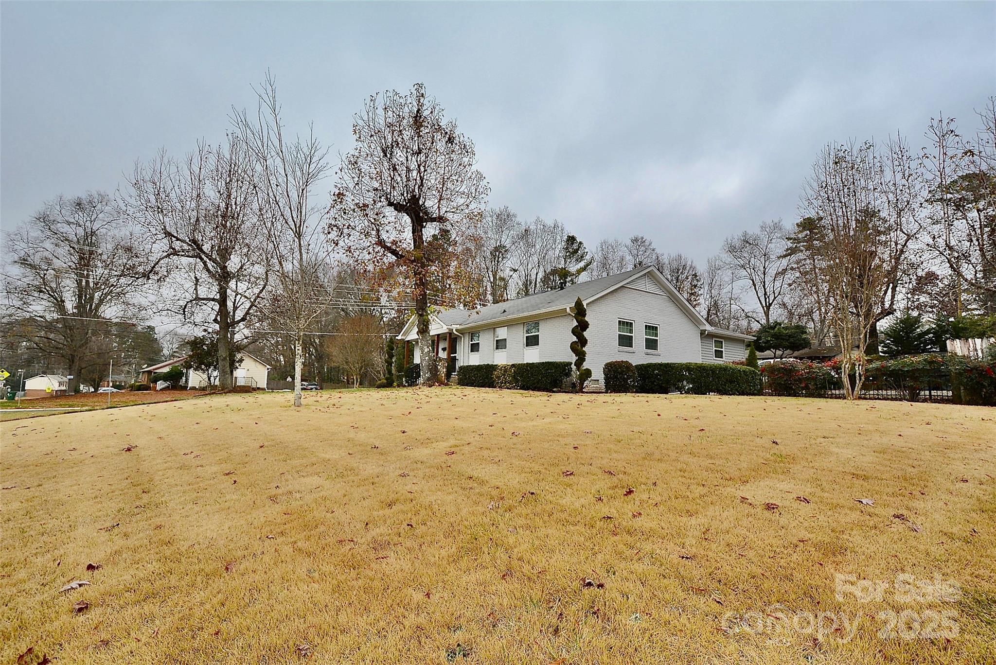 6801 Barrington Drive Charlotte NC 28215