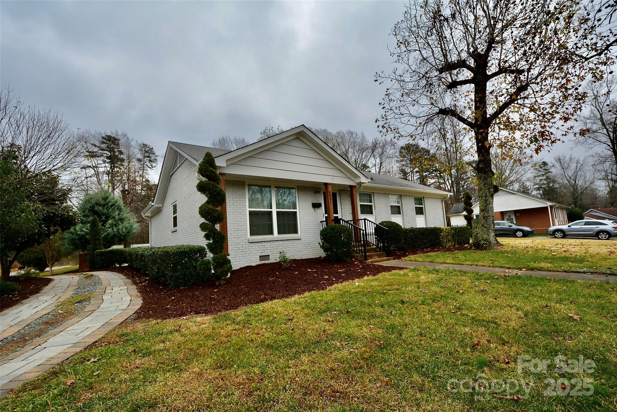 6801 Barrington Drive Charlotte NC 28215