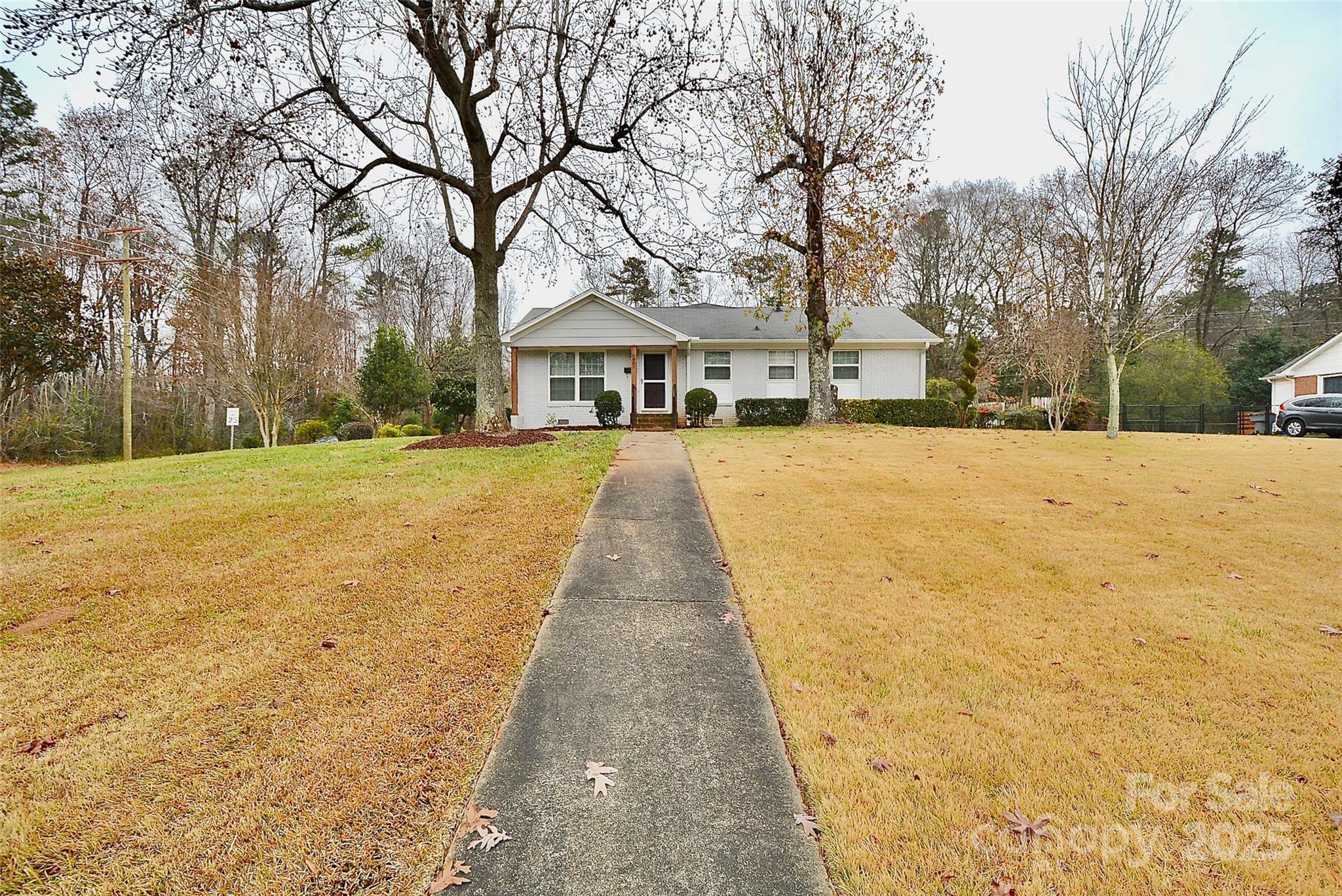 6801 Barrington Drive Charlotte NC 28215