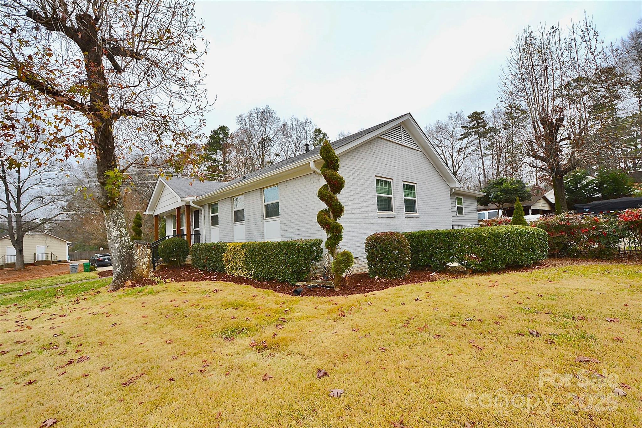 6801 Barrington Drive Charlotte NC 28215