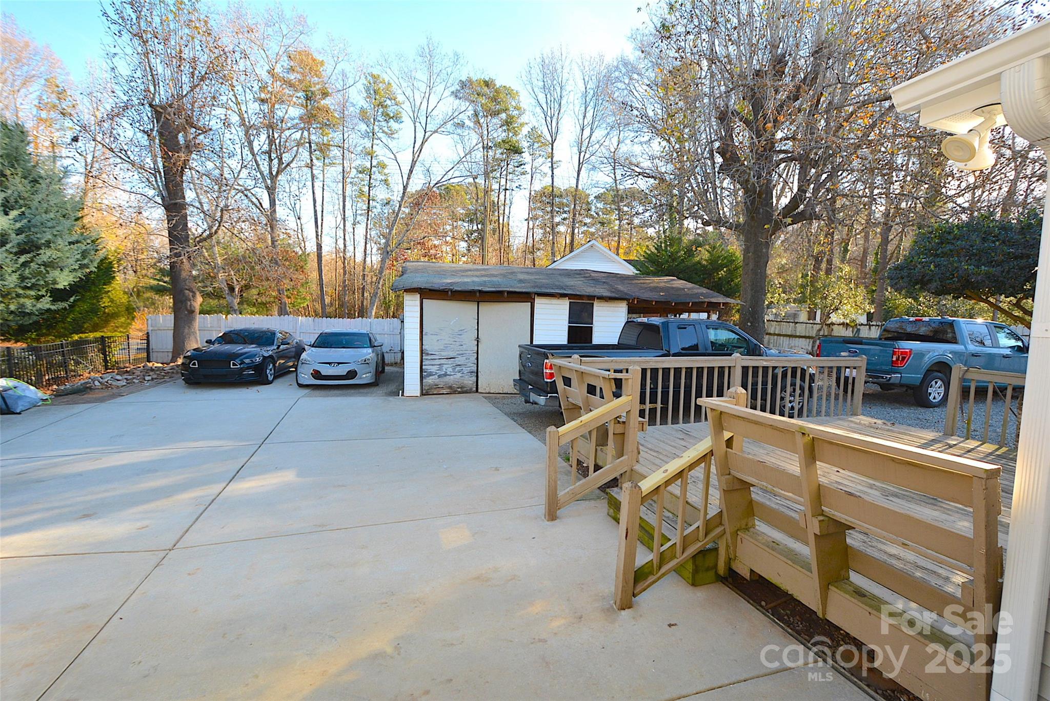 6801 Barrington Drive Charlotte NC 28215