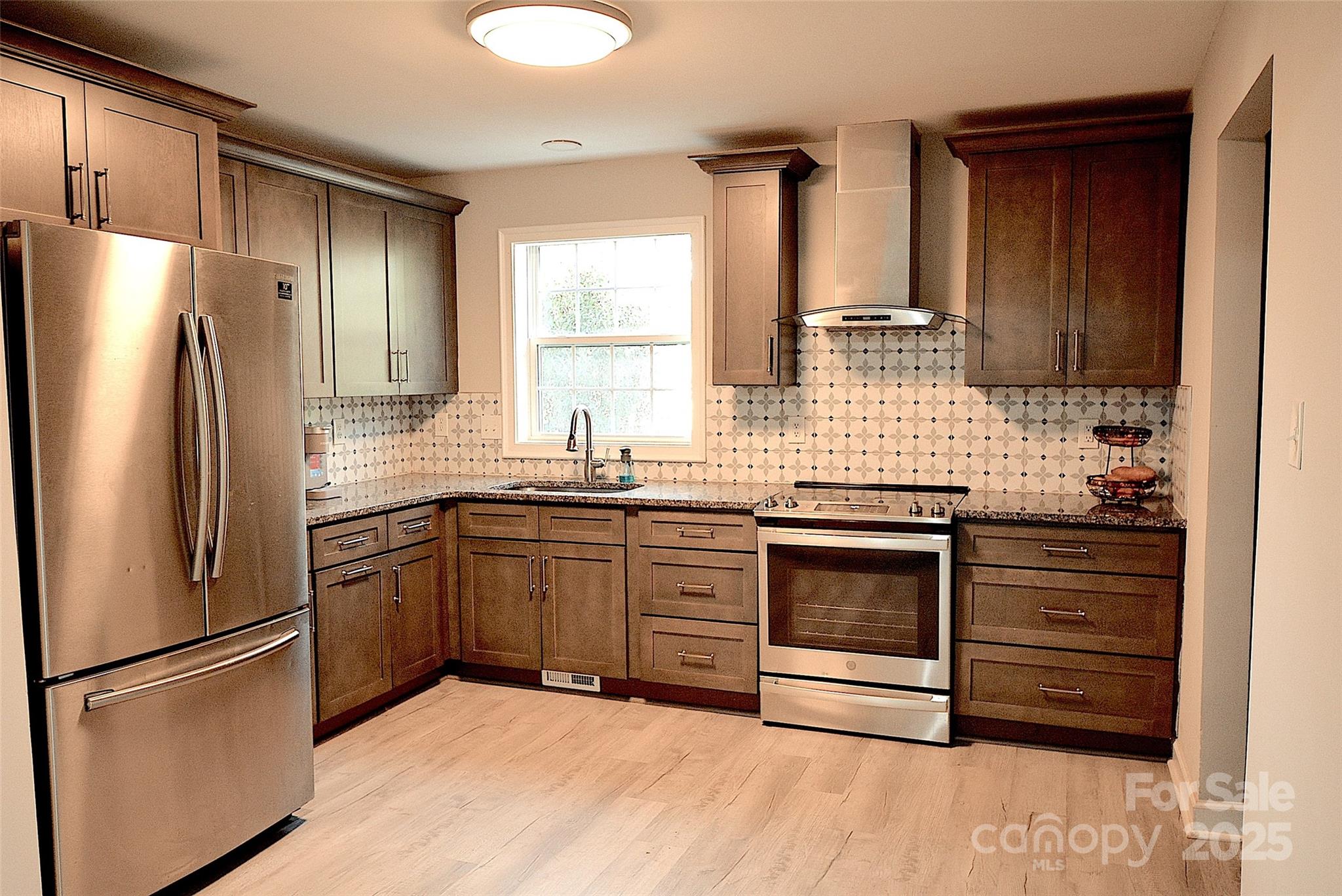 6801 Barrington Drive Charlotte NC 28215