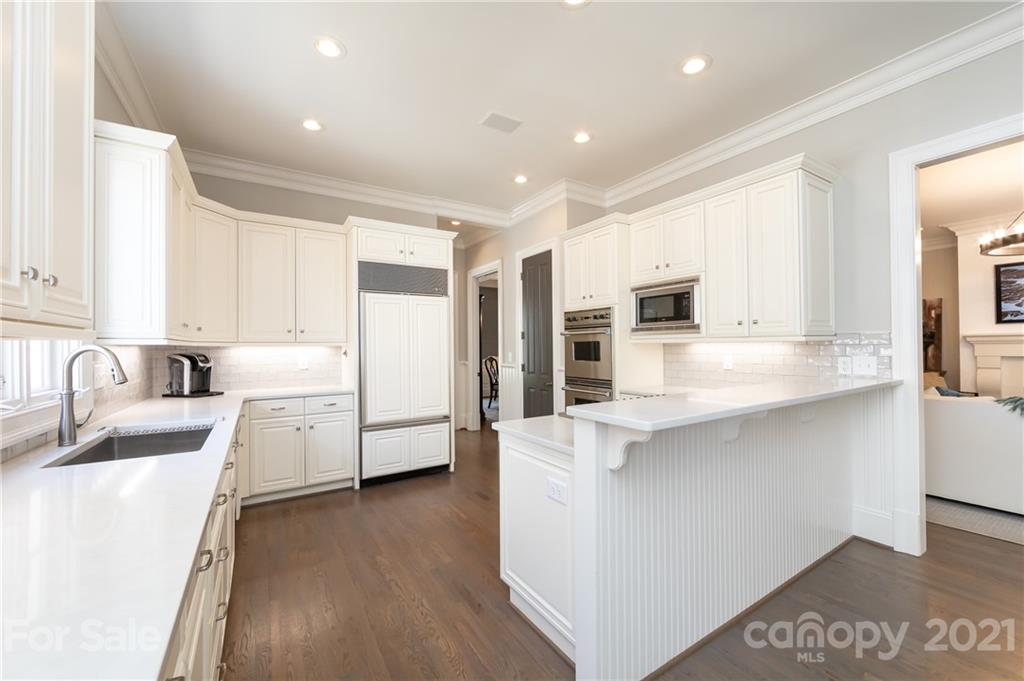 2035 Hastings Drive Charlotte NC 28207