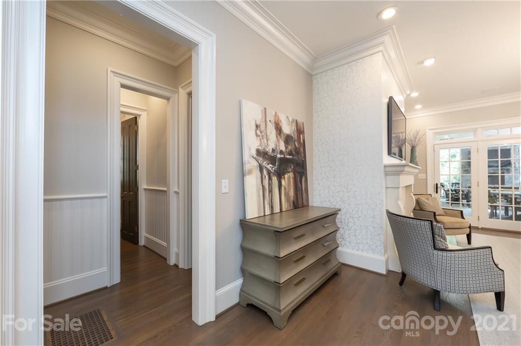 2035 Hastings Drive Charlotte NC 28207