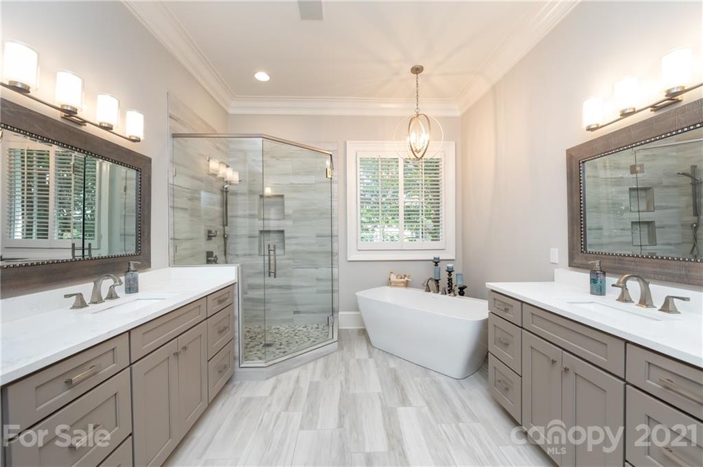 2035 Hastings Drive Charlotte NC 28207