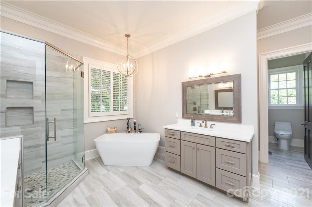 2035 Hastings Drive Charlotte NC 28207